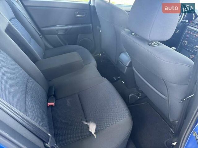 Синій Мазда 3, об'ємом двигуна 1.6 л та пробігом 116 тис. км за 6800 $, фото 23 на Automoto.ua