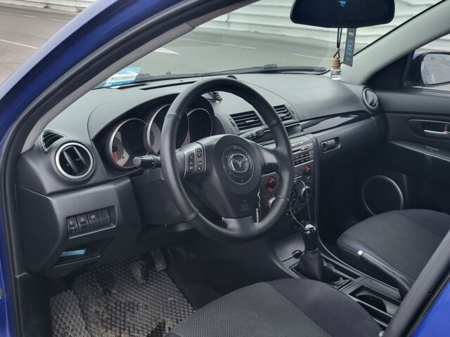 Синий Мазда 3, объемом двигателя 1.6 л и пробегом 294 тыс. км за 4500 $, фото 6 на Automoto.ua