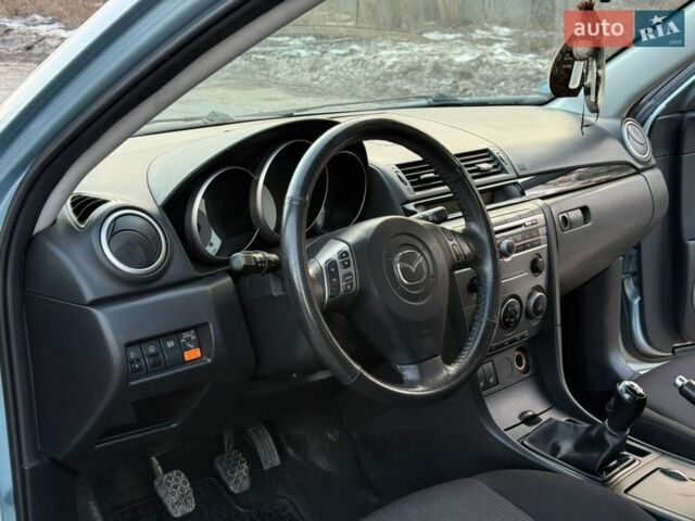 Синий Мазда 3, объемом двигателя 1.6 л и пробегом 241 тыс. км за 4750 $, фото 19 на Automoto.ua
