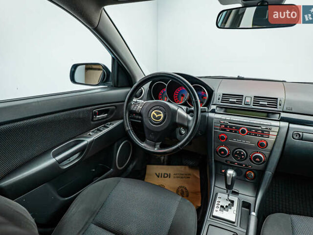 Синий Мазда 3, объемом двигателя 1.6 л и пробегом 167 тыс. км за 5335 $, фото 10 на Automoto.ua