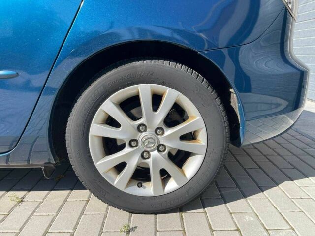 Синій Мазда 3, об'ємом двигуна 1.6 л та пробігом 190 тис. км за 5499 $, фото 14 на Automoto.ua