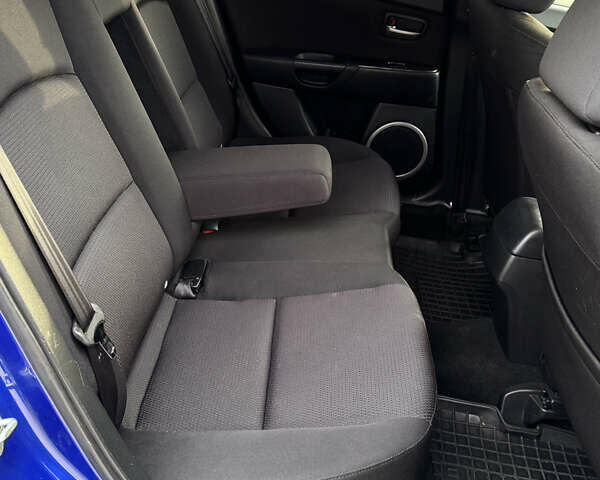 Синий Мазда 3, объемом двигателя 1.6 л и пробегом 225 тыс. км за 4900 $, фото 18 на Automoto.ua