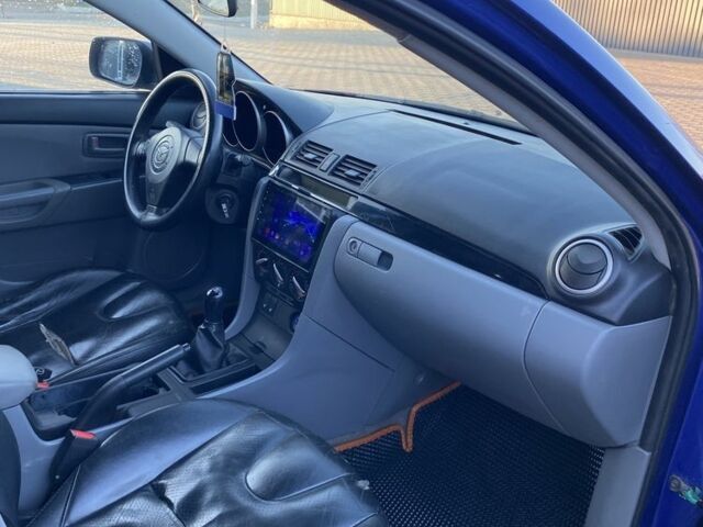 Синій Мазда 3, об'ємом двигуна 1.6 л та пробігом 250 тис. км за 1500 $, фото 12 на Automoto.ua