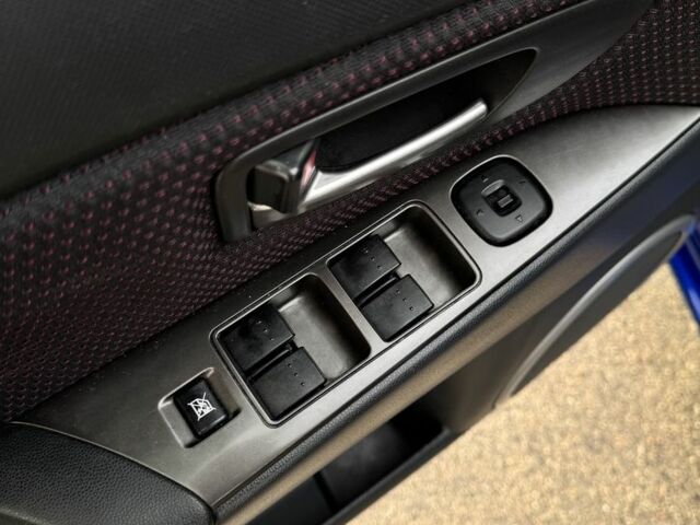 Синий Мазда 3, объемом двигателя 1.6 л и пробегом 205 тыс. км за 4900 $, фото 15 на Automoto.ua