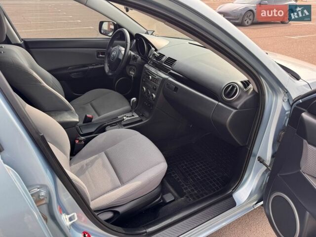 Синій Мазда 3, об'ємом двигуна 1.6 л та пробігом 248 тис. км за 5500 $, фото 10 на Automoto.ua