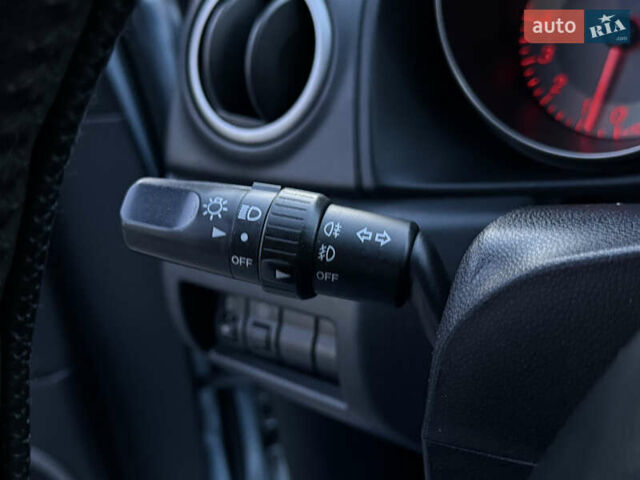 Синий Мазда 3, объемом двигателя 1.6 л и пробегом 206 тыс. км за 5900 $, фото 51 на Automoto.ua