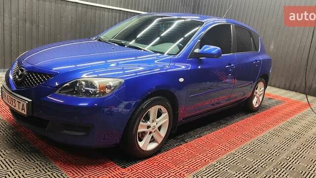 Синій Мазда 3, об'ємом двигуна 1.35 л та пробігом 220 тис. км за 4500 $, фото 1 на Automoto.ua