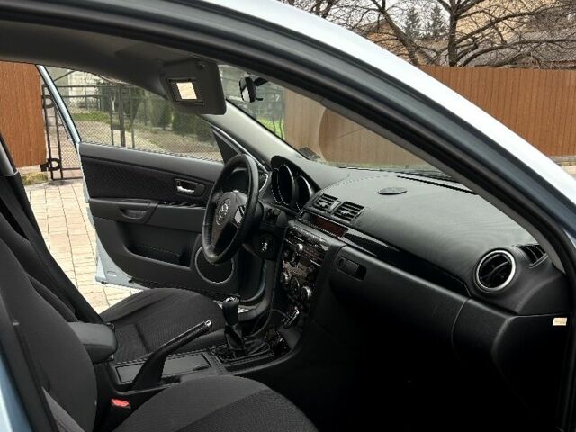 Синий Мазда 3, объемом двигателя 0 л и пробегом 286 тыс. км за 4900 $, фото 6 на Automoto.ua