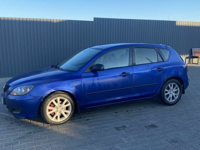 Синій Мазда 3, об'ємом двигуна 1.6 л та пробігом 250 тис. км за 1500 $, фото 1 на Automoto.ua