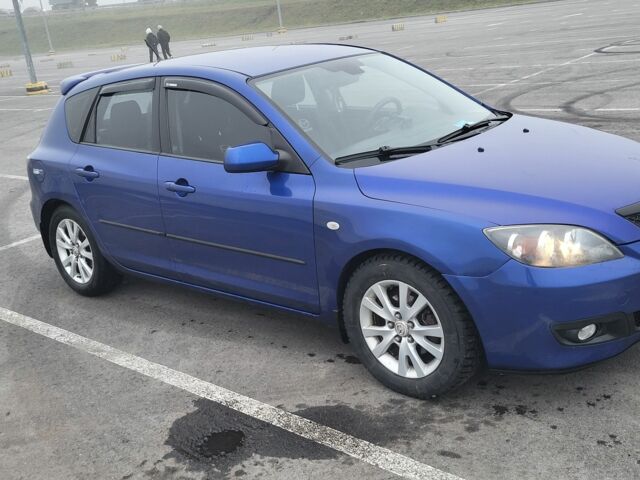 Синий Мазда 3, объемом двигателя 1.6 л и пробегом 294 тыс. км за 3300 $, фото 3 на Automoto.ua