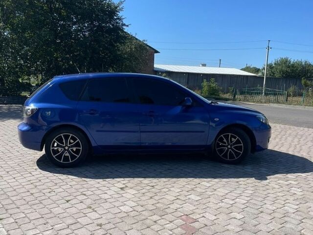 Синій Мазда 3, об'ємом двигуна 1.6 л та пробігом 300 тис. км за 4100 $, фото 3 на Automoto.ua