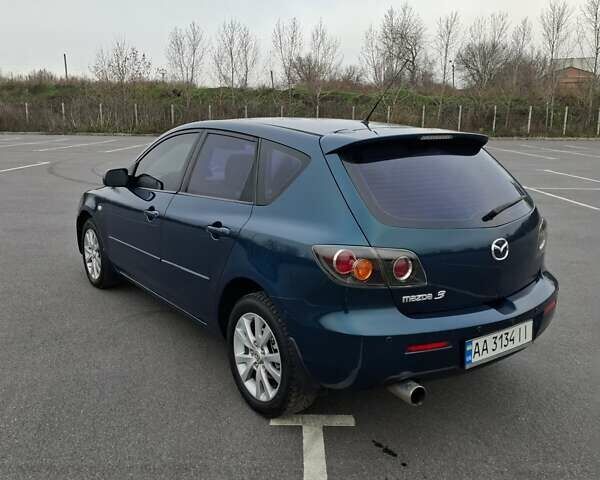 Синій Мазда 3, об'ємом двигуна 1.6 л та пробігом 230 тис. км за 5800 $, фото 5 на Automoto.ua