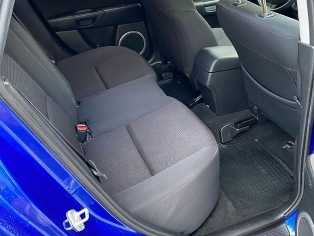 Синій Мазда 3, об'ємом двигуна 1.6 л та пробігом 140 тис. км за 5500 $, фото 17 на Automoto.ua