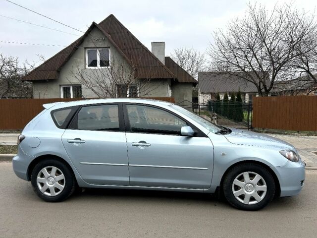Синий Мазда 3, объемом двигателя 0 л и пробегом 286 тыс. км за 4900 $, фото 3 на Automoto.ua