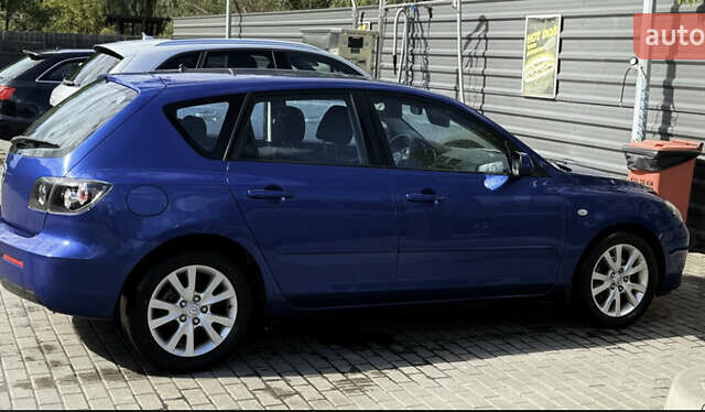 Синий Мазда 3, объемом двигателя 1.6 л и пробегом 160 тыс. км за 5999 $, фото 2 на Automoto.ua