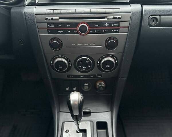 Синій Мазда 3, об'ємом двигуна 1.6 л та пробігом 145 тис. км за 5655 $, фото 15 на Automoto.ua