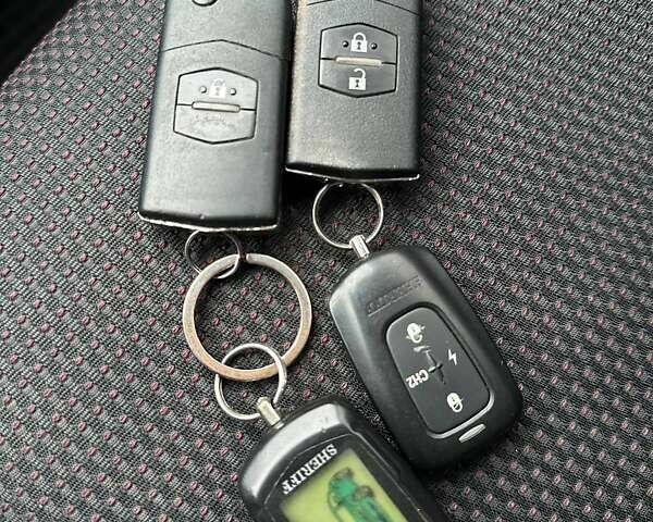 Синій Мазда 3, об'ємом двигуна 1.6 л та пробігом 145 тис. км за 5655 $, фото 18 на Automoto.ua