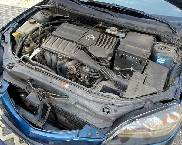 Синий Мазда 3, объемом двигателя 1.6 л и пробегом 190 тыс. км за 5399 $, фото 5 на Automoto.ua
