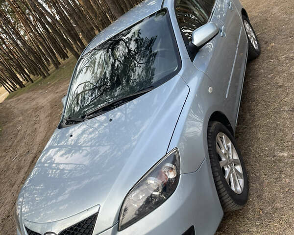 Синий Мазда 3, объемом двигателя 1.6 л и пробегом 227 тыс. км за 5400 $, фото 2 на Automoto.ua