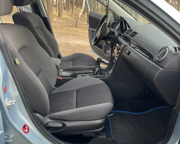 Синий Мазда 3, объемом двигателя 1.6 л и пробегом 227 тыс. км за 5400 $, фото 36 на Automoto.ua