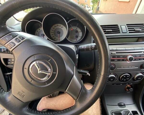 Синий Мазда 3, объемом двигателя 1.6 л и пробегом 190 тыс. км за 5399 $, фото 8 на Automoto.ua
