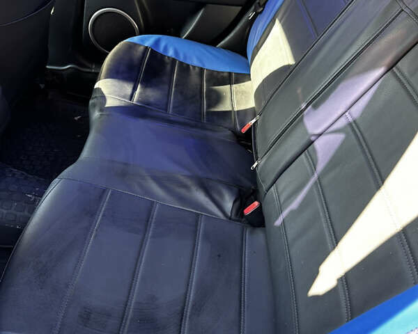 Синій Мазда 3, об'ємом двигуна 1.6 л та пробігом 140 тис. км за 6000 $, фото 10 на Automoto.ua