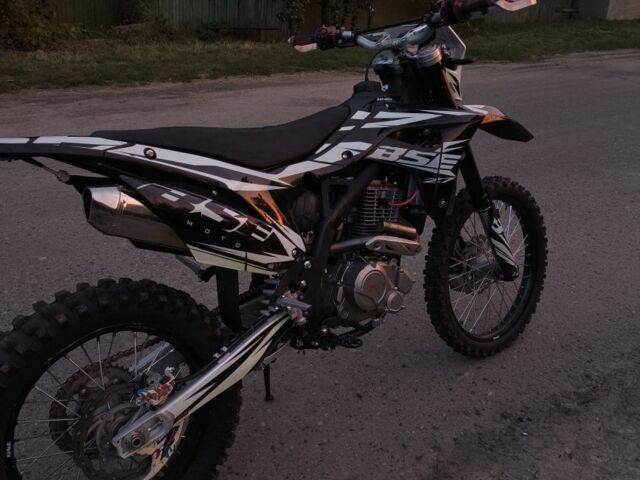 Синий Мазда 3, объемом двигателя 1.6 л и пробегом 240 тыс. км за 5310 $, фото 4 на Automoto.ua