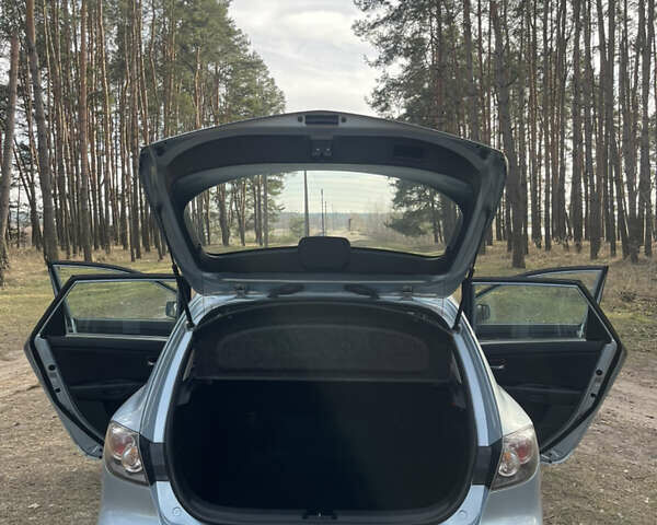 Синий Мазда 3, объемом двигателя 1.6 л и пробегом 227 тыс. км за 5400 $, фото 25 на Automoto.ua