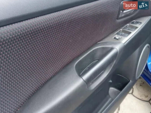 Синій Мазда 3, об'ємом двигуна 1.6 л та пробігом 140 тис. км за 6000 $, фото 5 на Automoto.ua