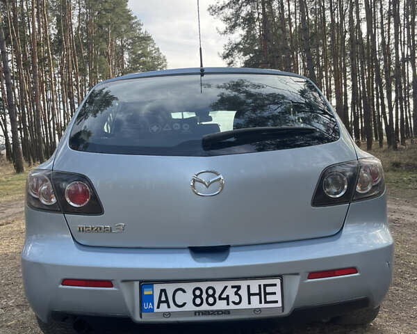 Синий Мазда 3, объемом двигателя 1.6 л и пробегом 227 тыс. км за 5400 $, фото 8 на Automoto.ua