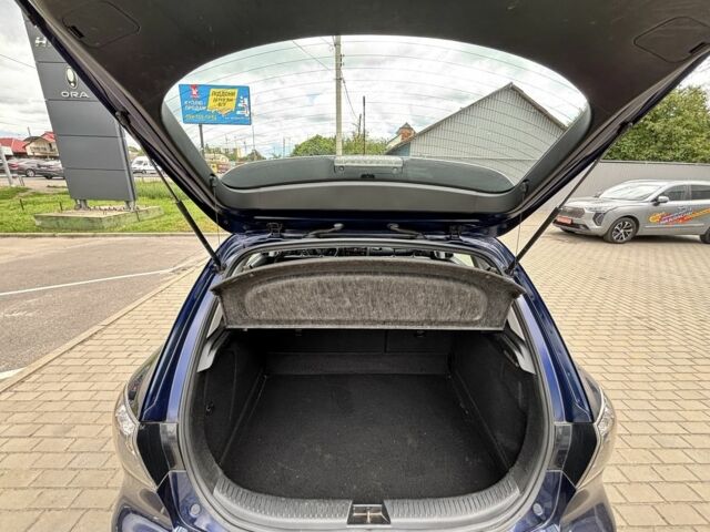 Синий Мазда 3, объемом двигателя 1.6 л и пробегом 210 тыс. км за 5700 $, фото 17 на Automoto.ua