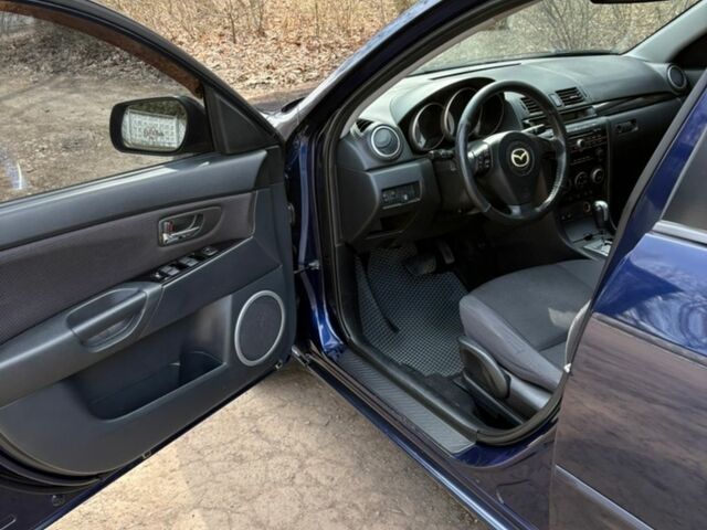 Синий Мазда 3, объемом двигателя 1.6 л и пробегом 181 тыс. км за 5800 $, фото 14 на Automoto.ua