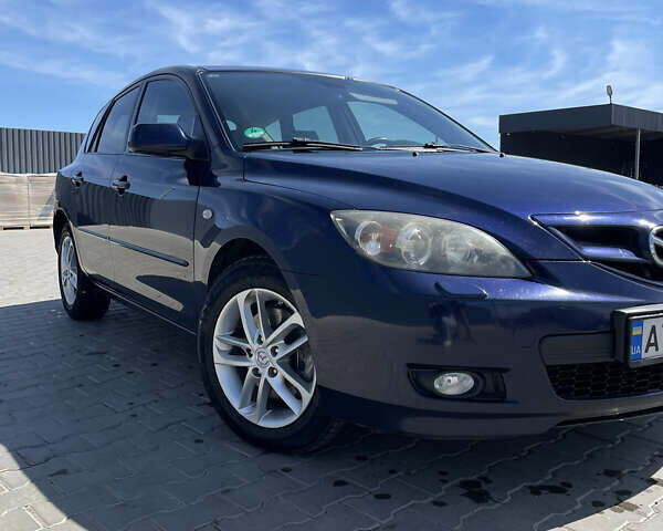 Синий Мазда 3, объемом двигателя 2 л и пробегом 260 тыс. км за 6300 $, фото 1 на Automoto.ua