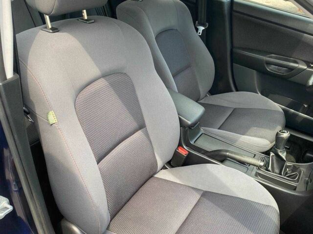 Синій Мазда 3, об'ємом двигуна 1.6 л та пробігом 188 тис. км за 5999 $, фото 10 на Automoto.ua