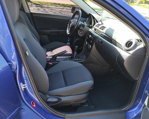 Синий Мазда 3, объемом двигателя 1.6 л и пробегом 141 тыс. км за 6600 $, фото 14 на Automoto.ua
