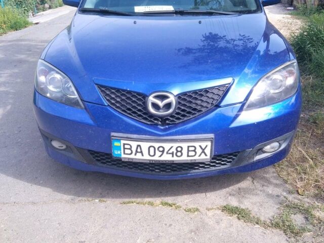 Синий Мазда 3, объемом двигателя 1.6 л и пробегом 194 тыс. км за 5500 $, фото 1 на Automoto.ua