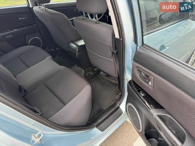 Синій Мазда 3, об'ємом двигуна 1.6 л та пробігом 179 тис. км за 5500 $, фото 8 на Automoto.ua