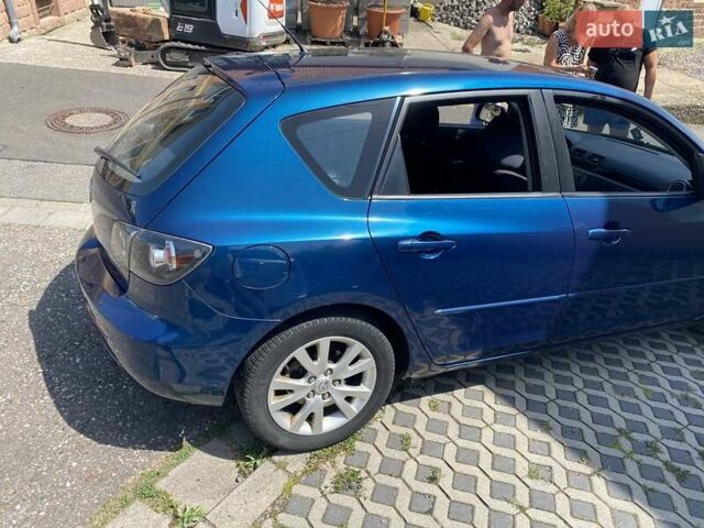 Синий Мазда 3, объемом двигателя 1.6 л и пробегом 190 тыс. км за 5399 $, фото 1 на Automoto.ua