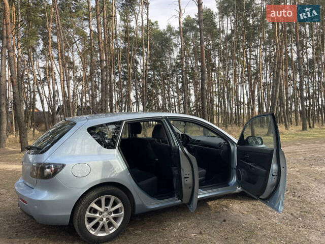 Синий Мазда 3, объемом двигателя 1.6 л и пробегом 227 тыс. км за 5400 $, фото 23 на Automoto.ua