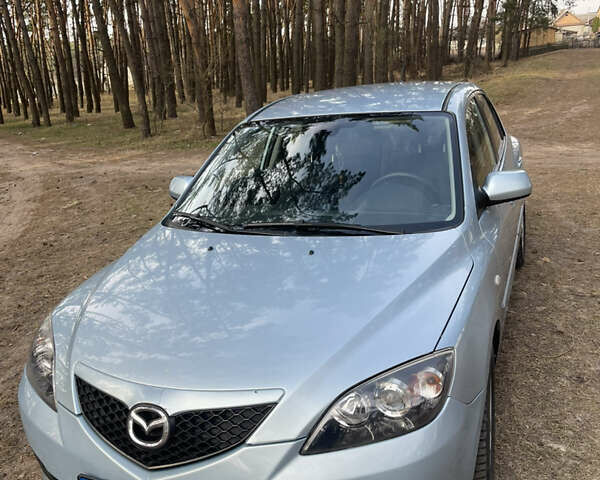 Синий Мазда 3, объемом двигателя 1.6 л и пробегом 227 тыс. км за 5400 $, фото 1 на Automoto.ua