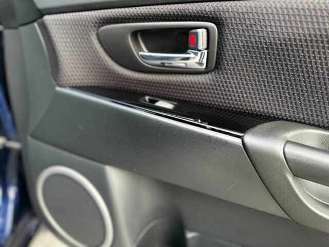 Синий Мазда 3, объемом двигателя 1.6 л и пробегом 248 тыс. км за 5399 $, фото 18 на Automoto.ua