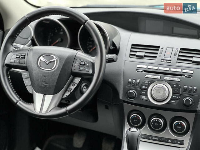 Синий Мазда 3, объемом двигателя 1.6 л и пробегом 189 тыс. км за 6700 $, фото 63 на Automoto.ua