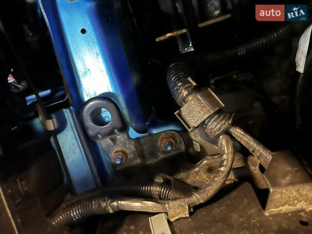 Синий Мазда 3, объемом двигателя 1.6 л и пробегом 162 тыс. км за 8500 $, фото 31 на Automoto.ua