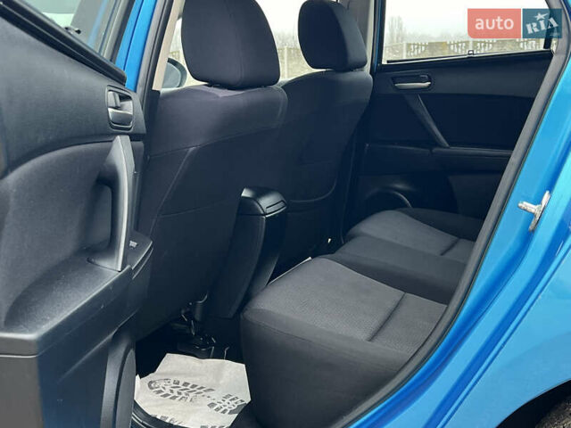 Синий Мазда 3, объемом двигателя 1.6 л и пробегом 189 тыс. км за 6700 $, фото 59 на Automoto.ua