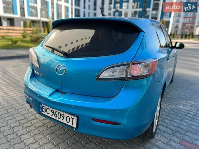 Синий Мазда 3, объемом двигателя 1.56 л и пробегом 202 тыс. км за 4500 $, фото 5 на Automoto.ua