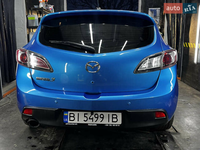 Синий Мазда 3, объемом двигателя 1.6 л и пробегом 162 тыс. км за 8500 $, фото 2 на Automoto.ua