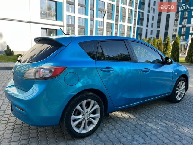 Синий Мазда 3, объемом двигателя 1.56 л и пробегом 202 тыс. км за 4500 $, фото 3 на Automoto.ua