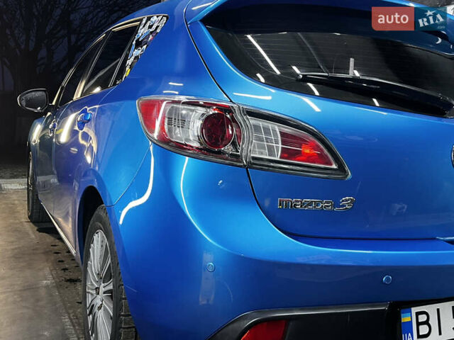 Синий Мазда 3, объемом двигателя 1.6 л и пробегом 162 тыс. км за 8500 $, фото 4 на Automoto.ua