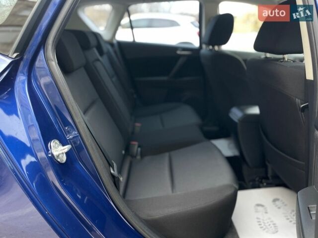 Синий Мазда 3, объемом двигателя 1.6 л и пробегом 200 тыс. км за 8400 $, фото 43 на Automoto.ua