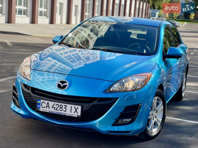 Синий Мазда 3, объемом двигателя 1.6 л и пробегом 224 тыс. км за 6400 $, фото 2 на Automoto.ua